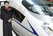 交通客运服务专业就业新去向——铁路乘务员